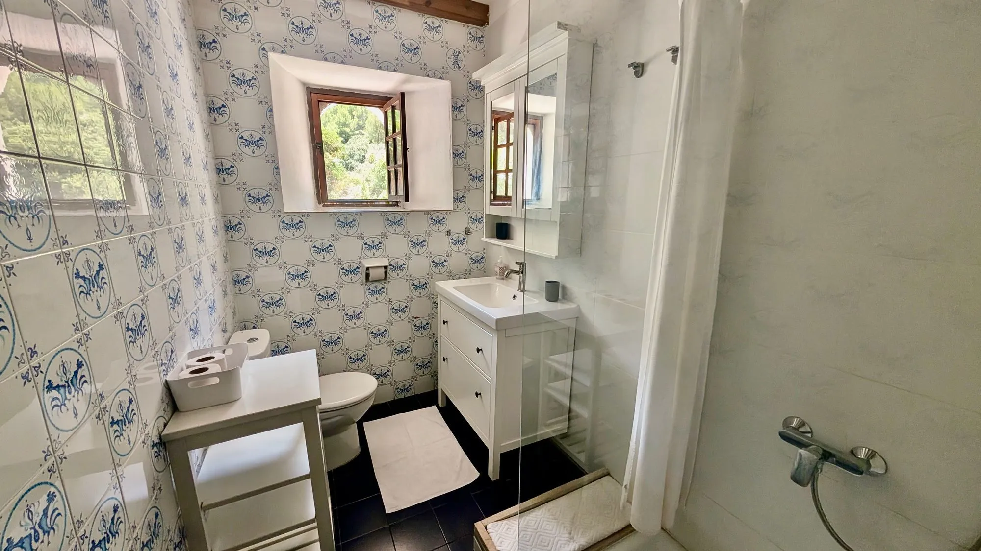 Finca Higo Bathroom