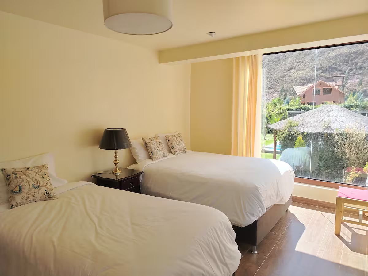 bedroom lamay 4